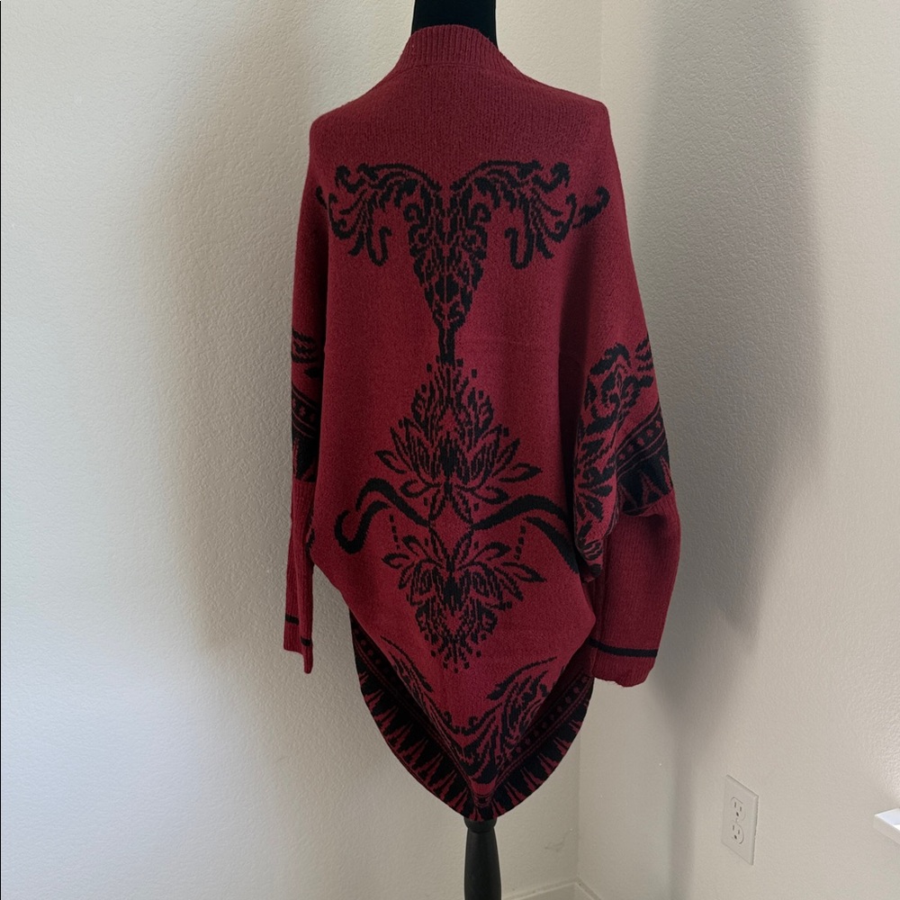 Chic Burgundy and Black Geometric Poncho - Picture 8 of 12
